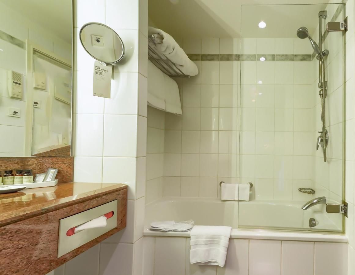Отель Pullman Bucharest World Trade Center Бухарест