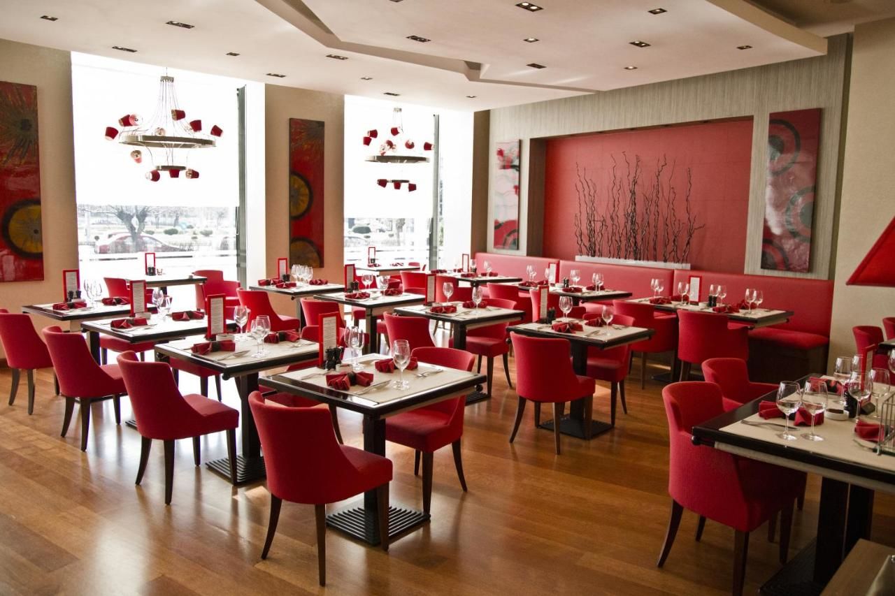 Отель Pullman Bucharest World Trade Center Бухарест-35