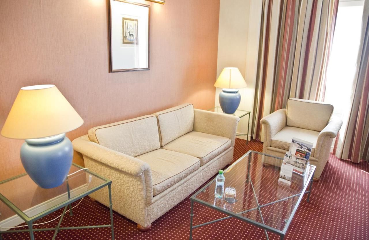 Отель Pullman Bucharest World Trade Center Бухарест