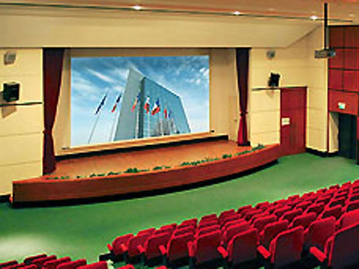 Отель Pullman Bucharest World Trade Center Бухарест-48